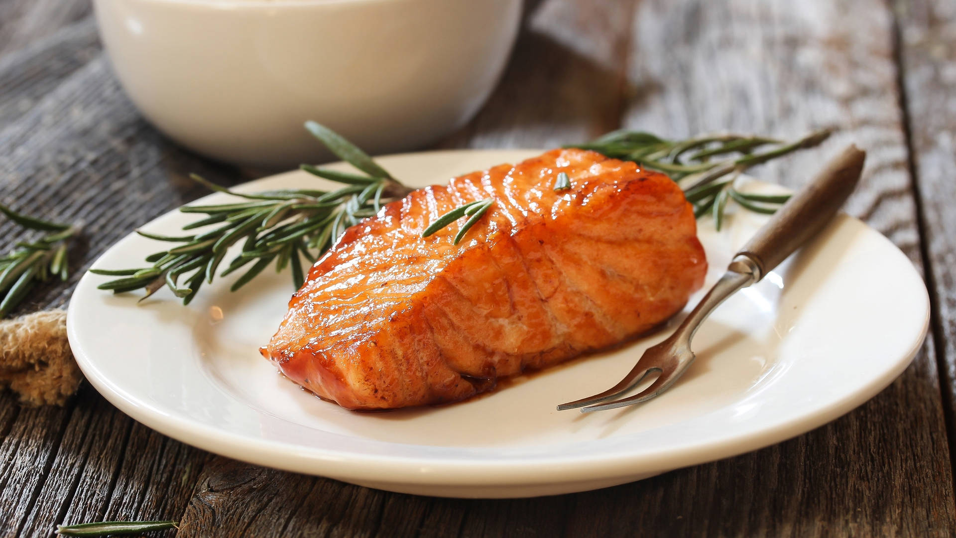 Roasted Salmon with brown sugar and mustard | Jumeriah