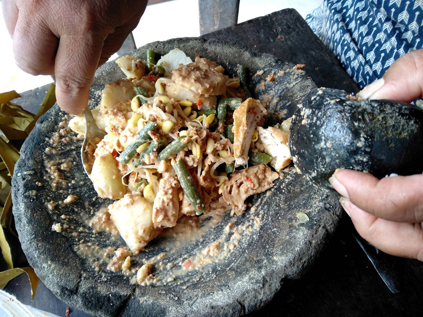 Tipat Cantok, a popular Balinese vegetable dish