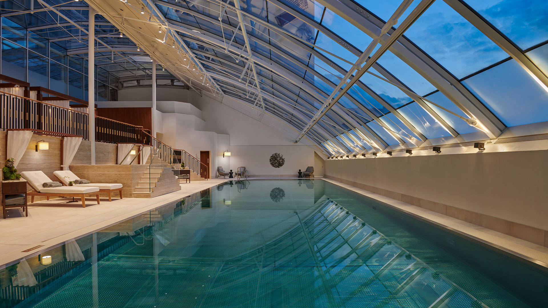 Image of swimming pool at the Carlton Tower Jumeirah