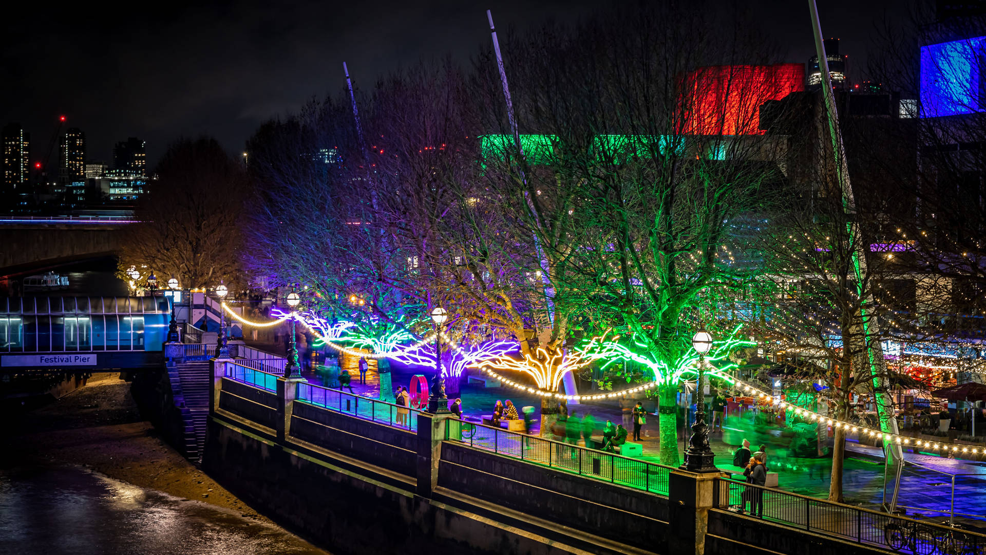 Southbank Christmas market 