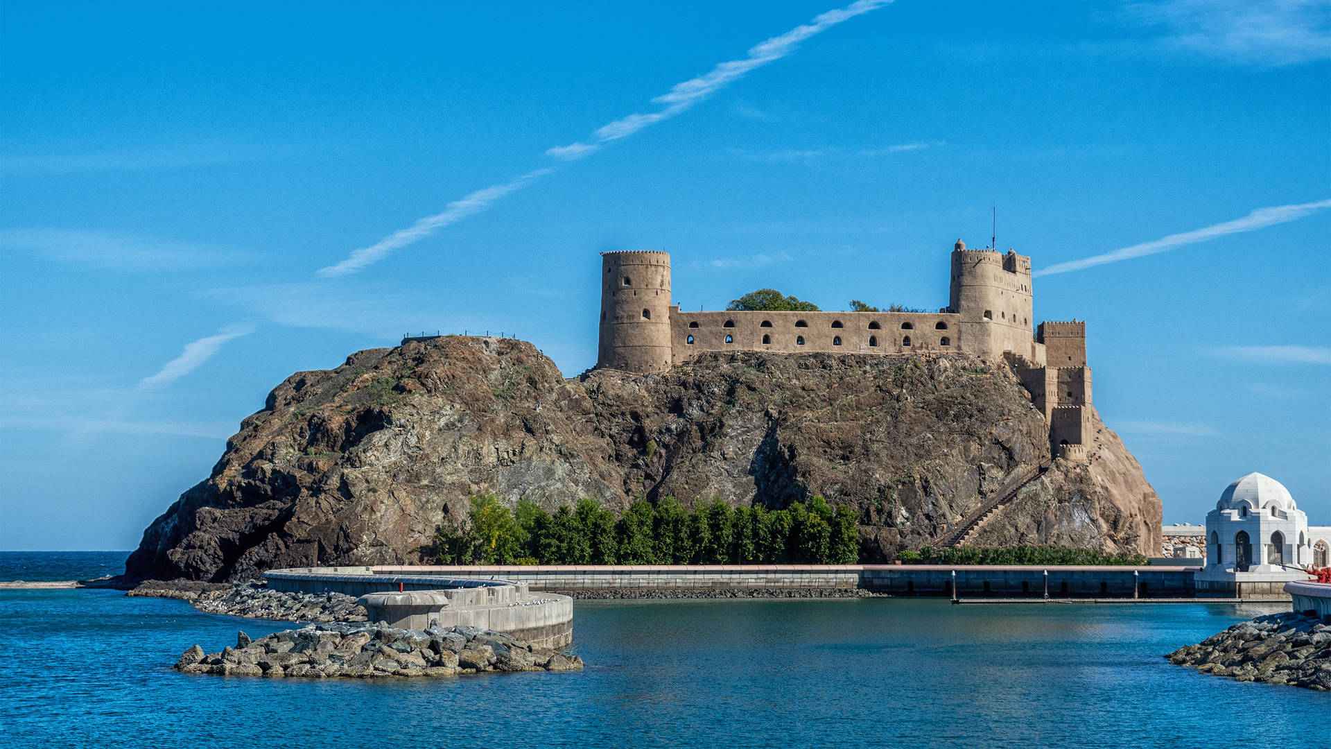 Al Jalali Fort on the coast