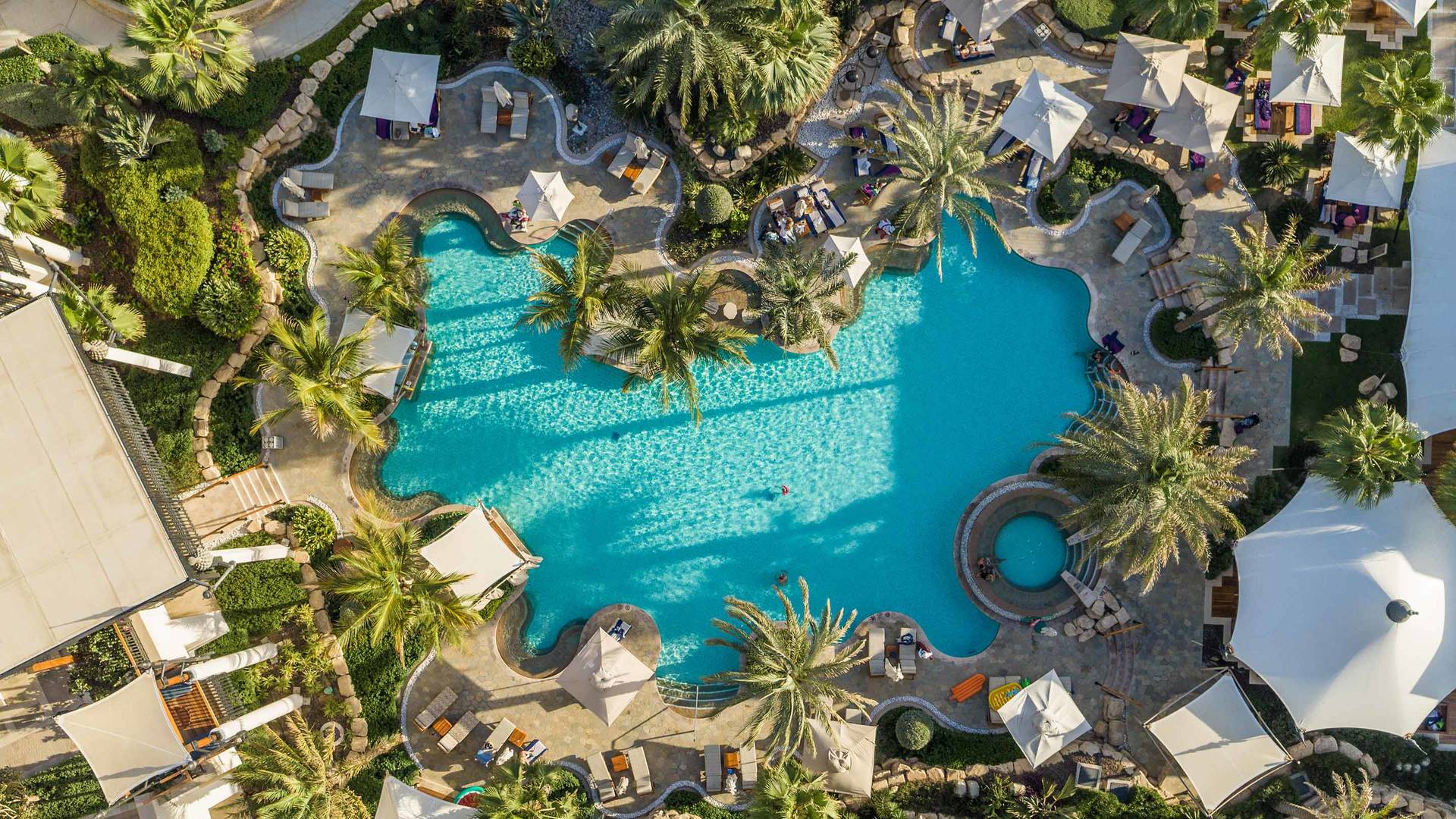 Jumeirah swimming pools Al Naseem_16-9